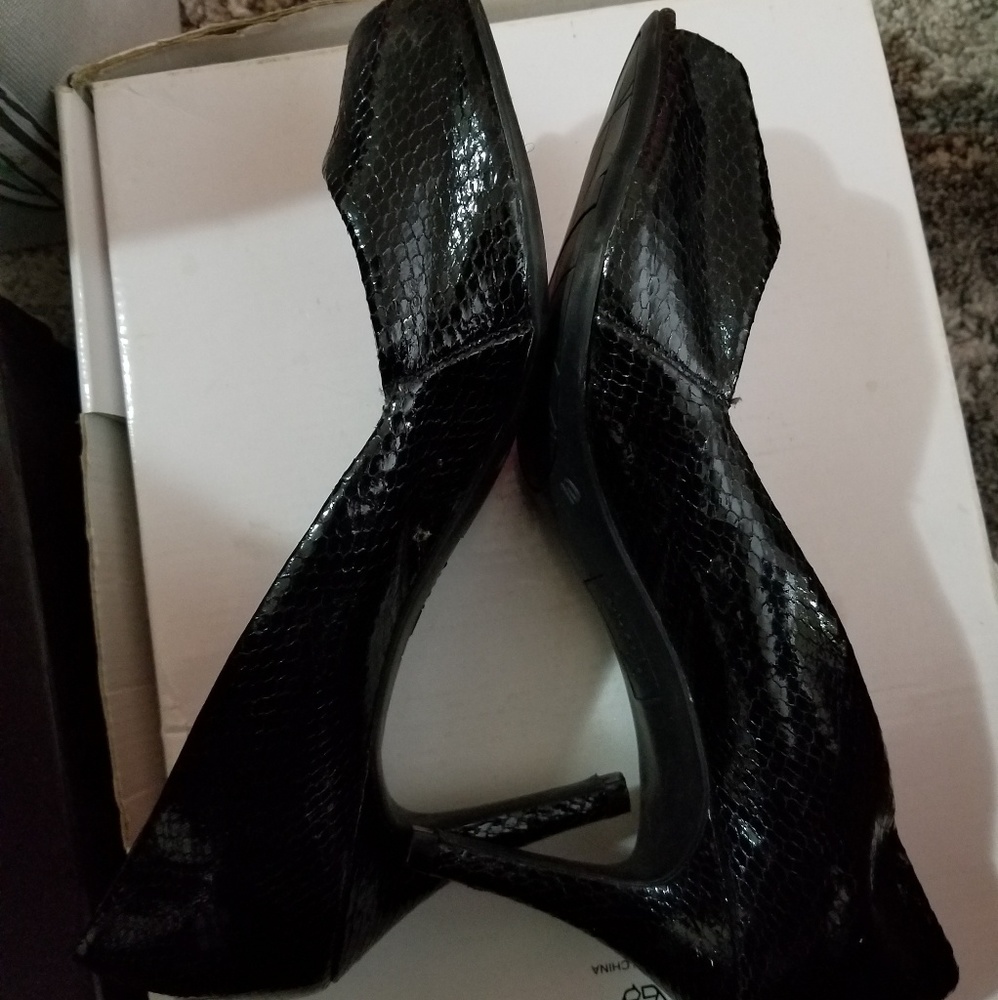 Black Fioni Heels
